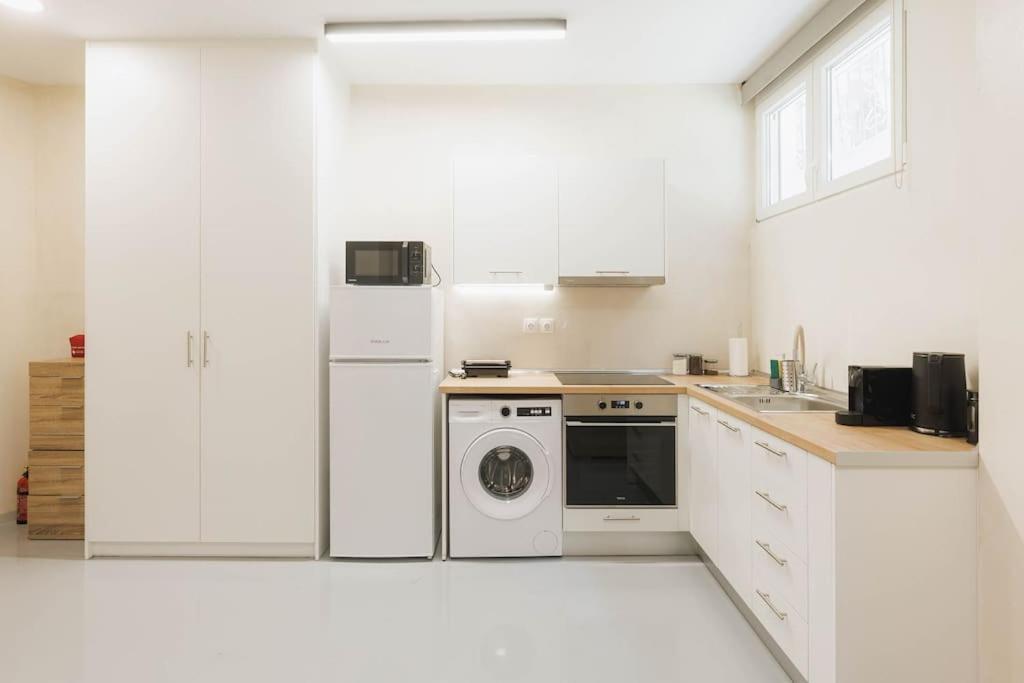 Modern Hiding Place In The Heart Of אתונה מראה חיצוני תמונה